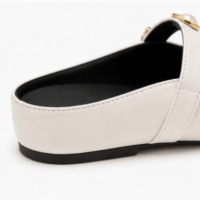 Women’s Leather Mary Jane Shoes with Decorative Strap